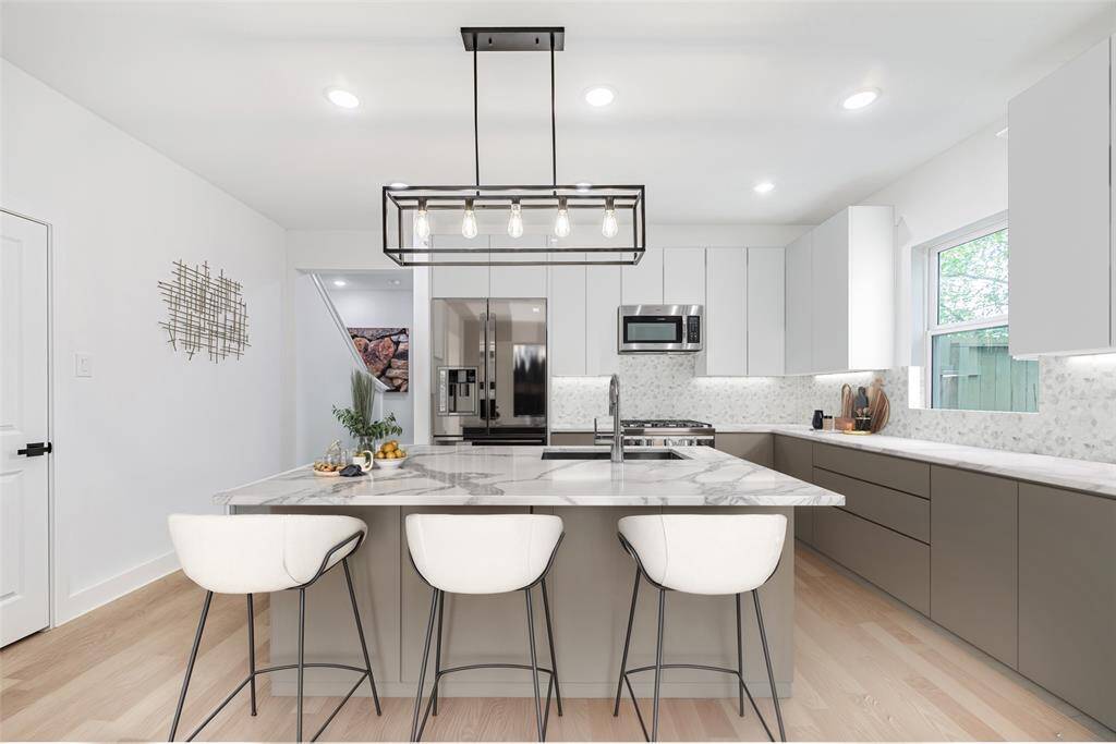 Virtual Rendering of finishes. Selections may vary upon completion