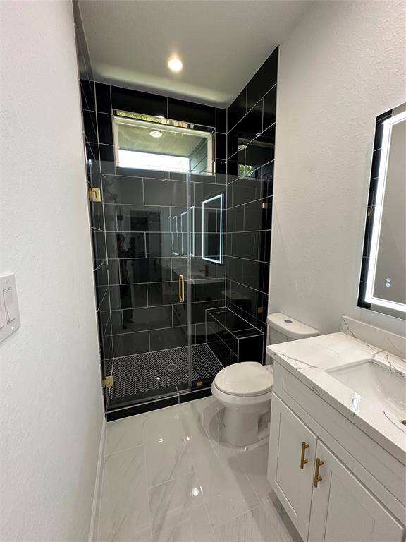 Master bathroom shower