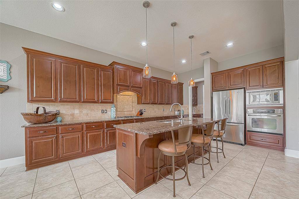 Chef/entertainer's dream kitchen!