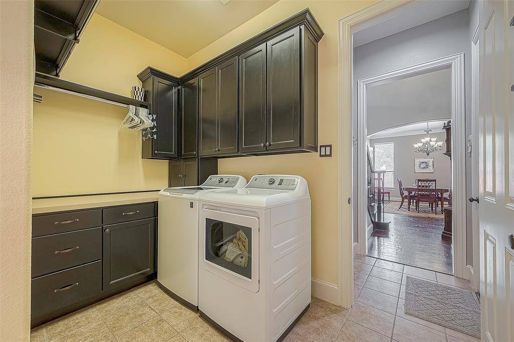 Downstairs laundry room