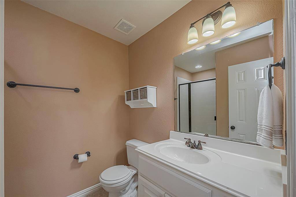 Private full bathroom for upstairs bedroom