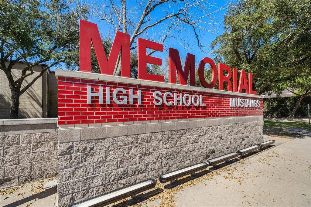Also zoned to top-rated Memorial High School!  Buyer to verify eligibility.