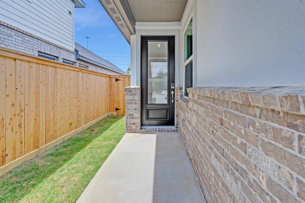 9031 Ashland Cottage Lane ~ Ready Now