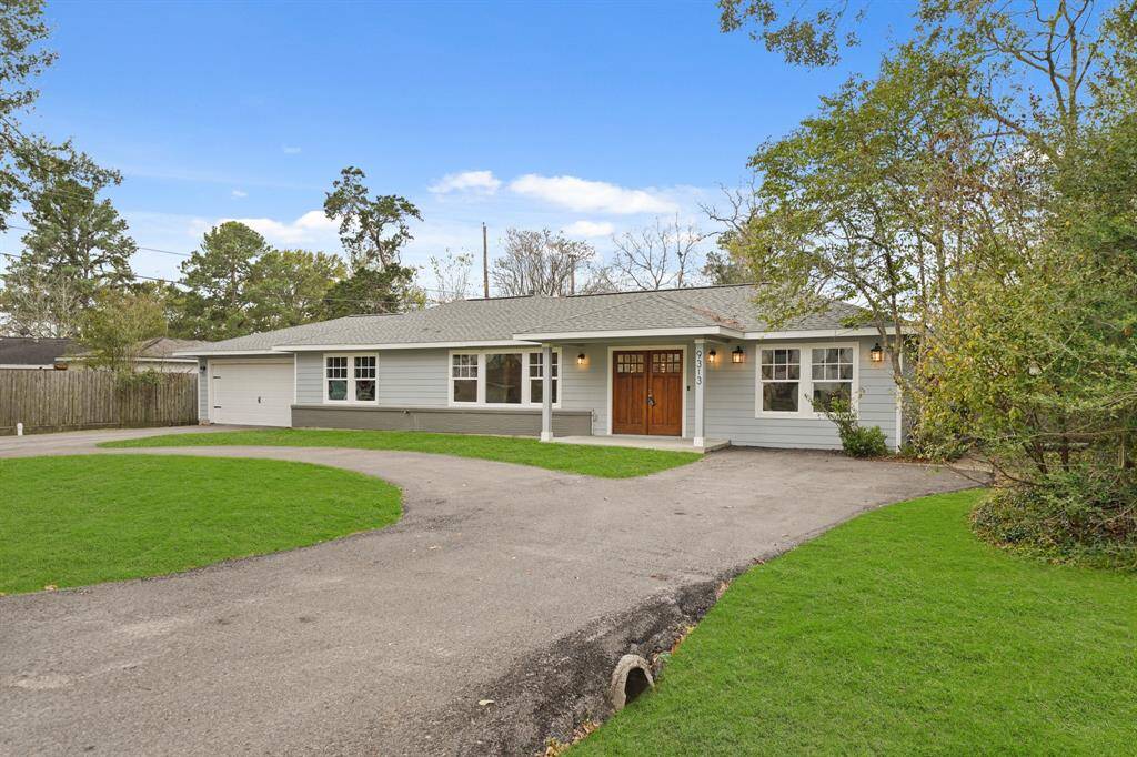 The front of the homes feature well maintained lawn, a 2-car garage and a roundabout driveway.