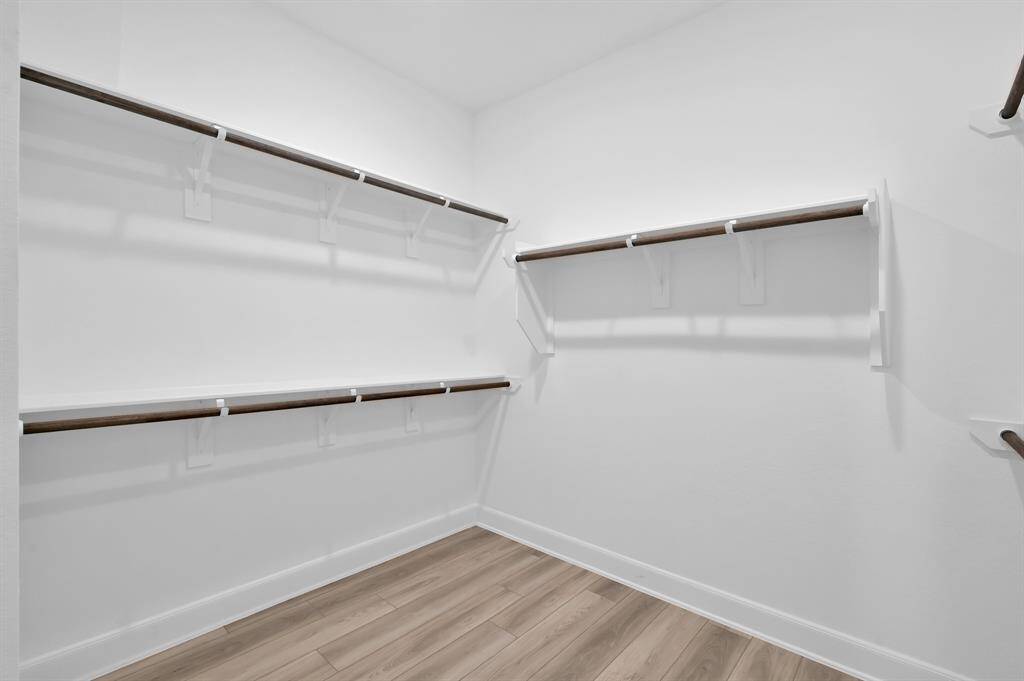 Walk in Closet