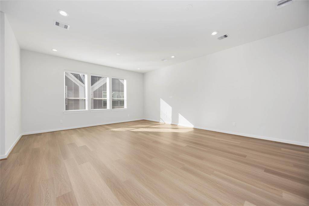 Living/Dining 2nd Floor