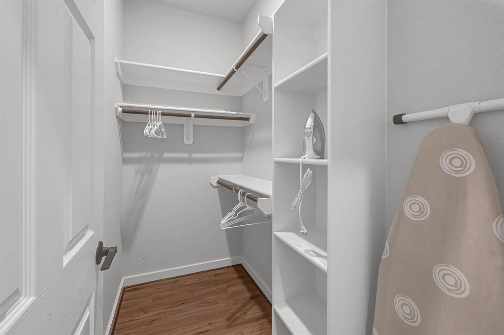Unit A - Primary Bedroom Ensuite Bathroom