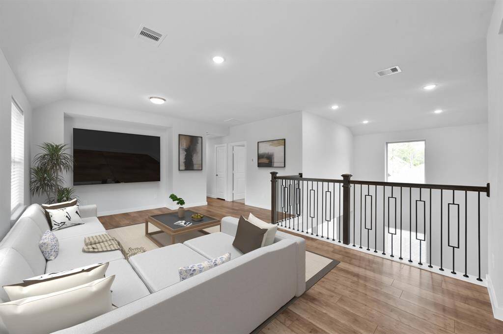 The upstairs loft is an ideal bonus room with flexibility to adapt to your lifestyle needs. Virtually staged.