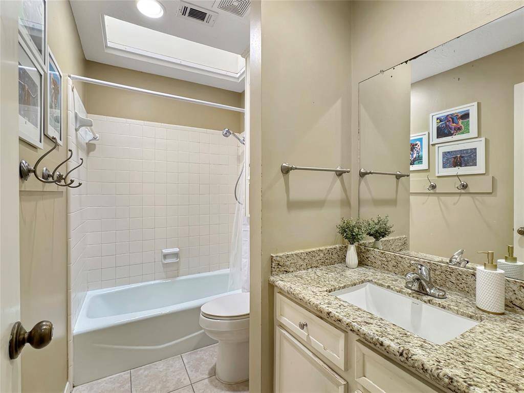 2nd bathroom