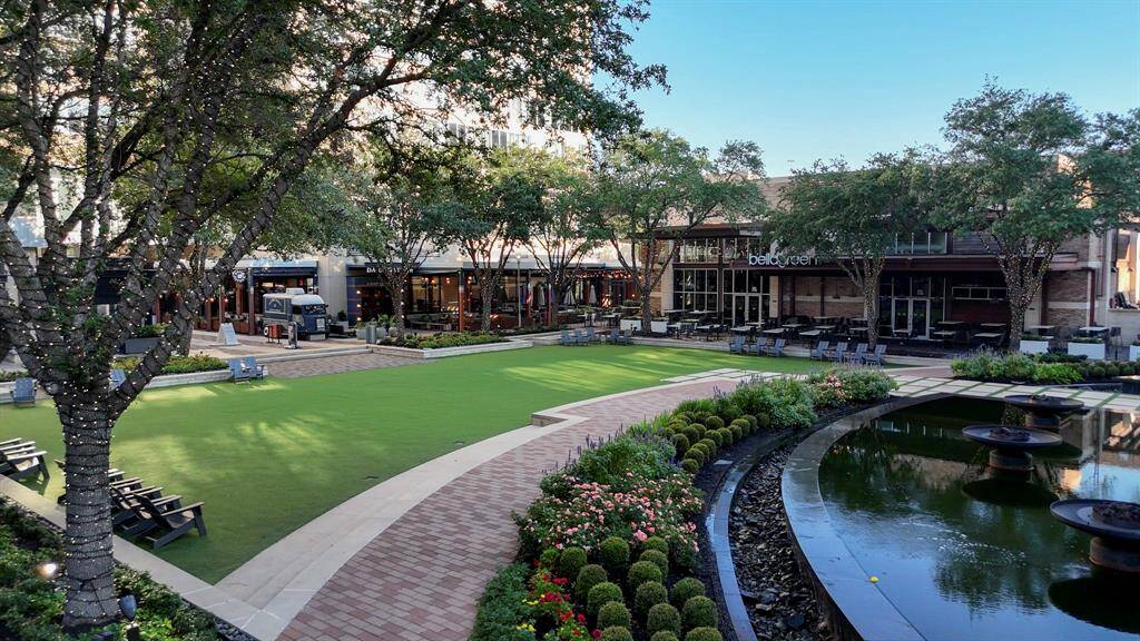 Nearby City Center provides dining, shopping and entertainment options.