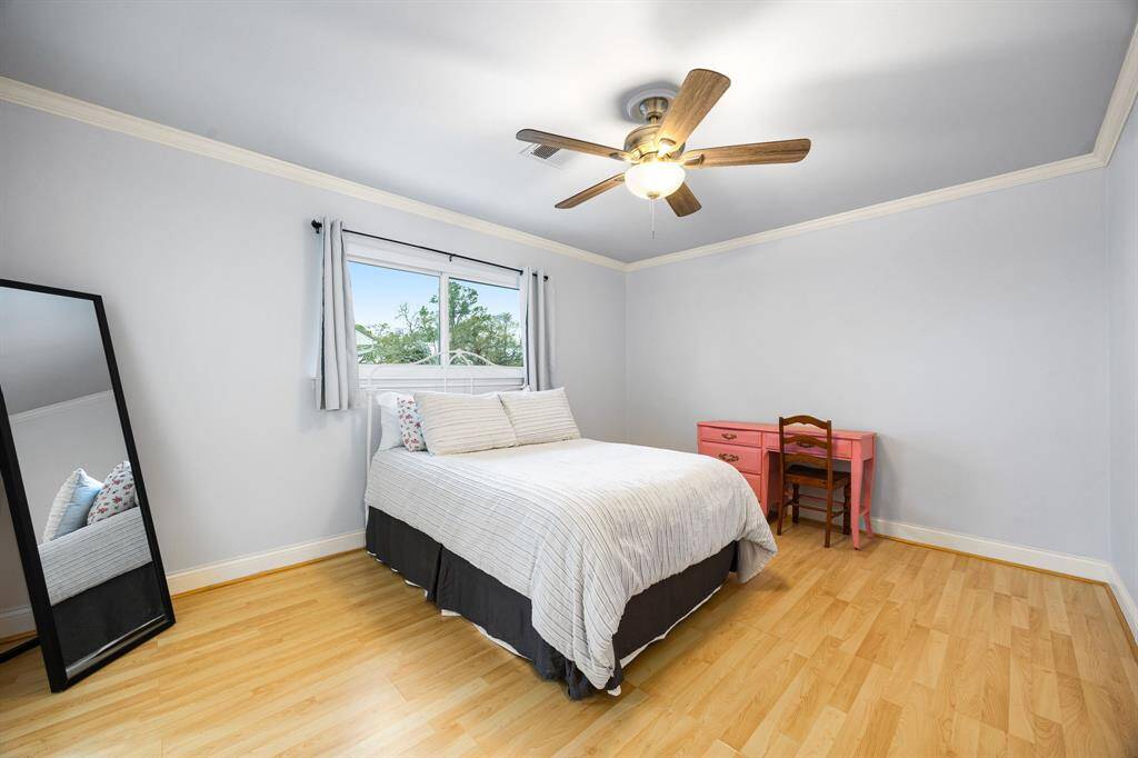 4th bedroom.