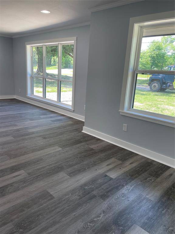 Dining living space