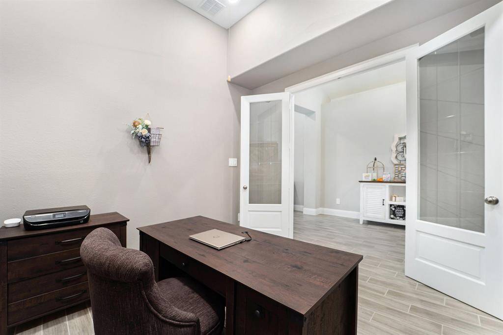 Additional view of this charming office.
