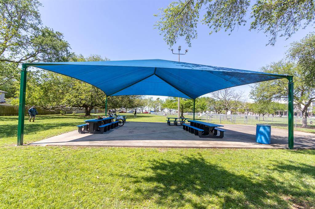 Lindale Park shaded pavillion.