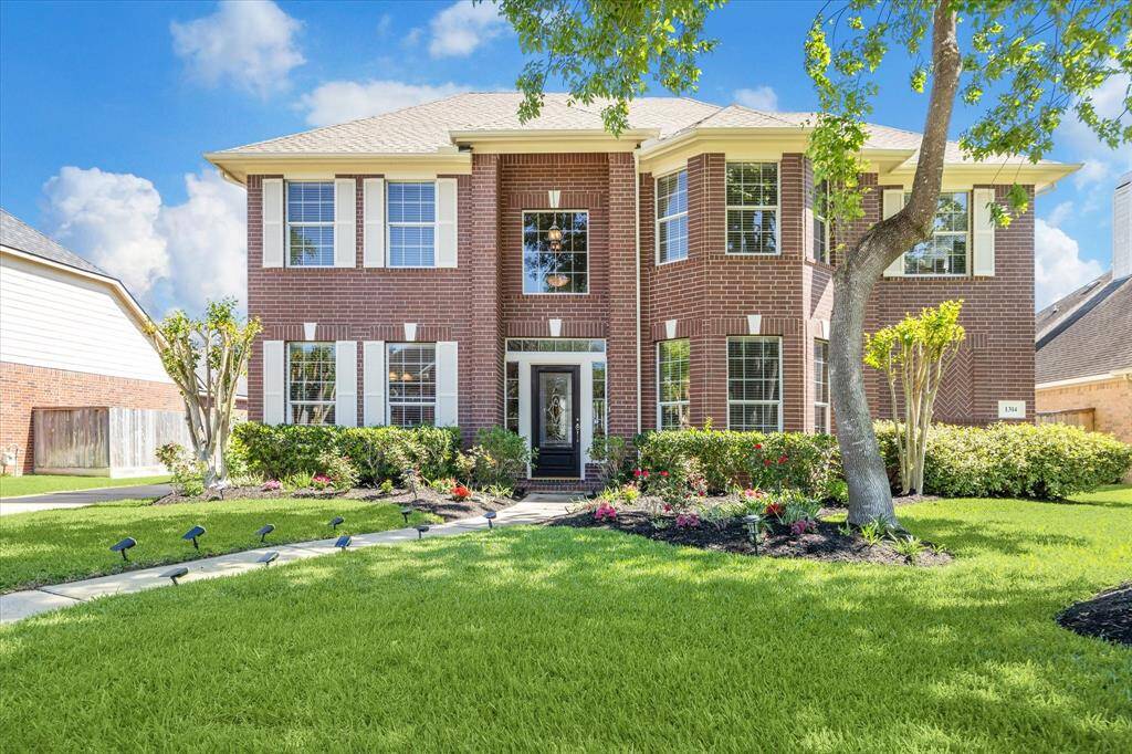 WELCOME TO 1314 CROSS VALLEY DRIVE!