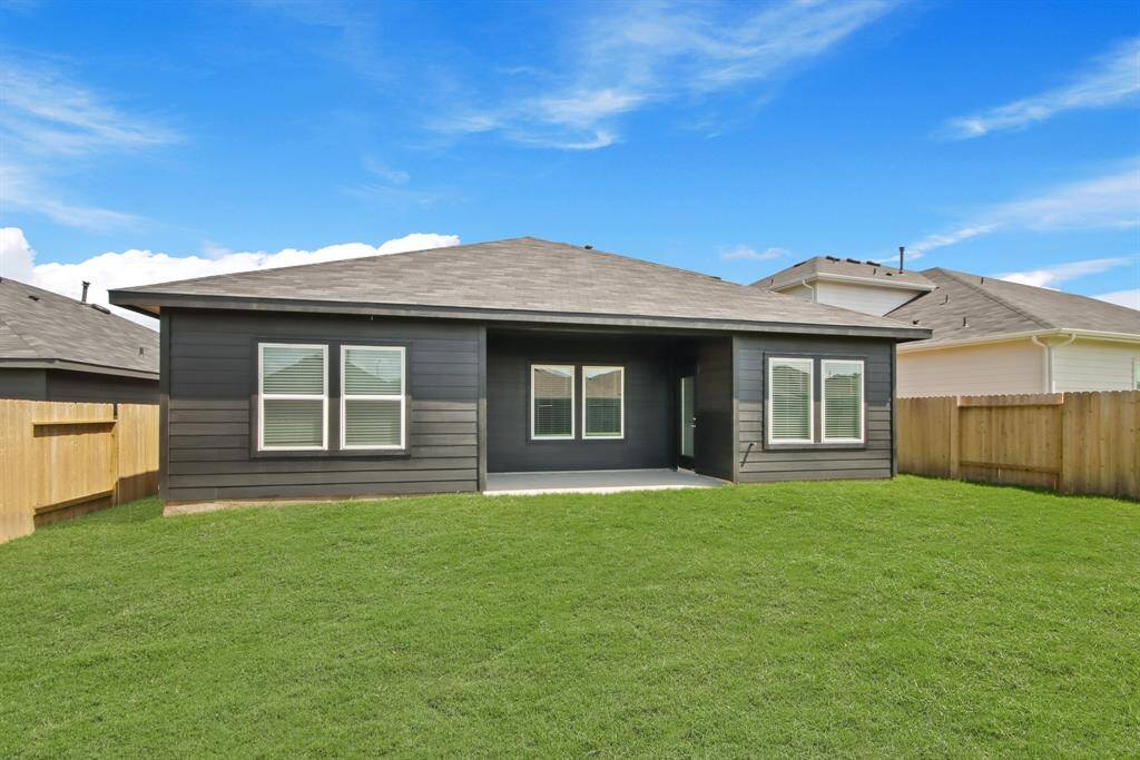 Fantastic Back Yard with Useful Covered Patio!