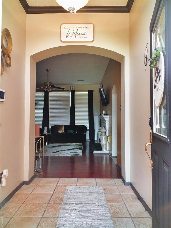 Living Area 2