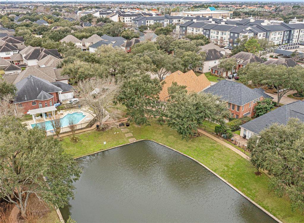 How about having a lake as your backyard neighbor, along with the pool that's a few steps away!