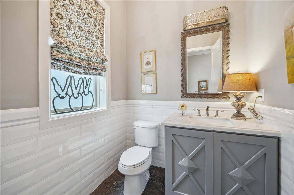 First floor powder bath