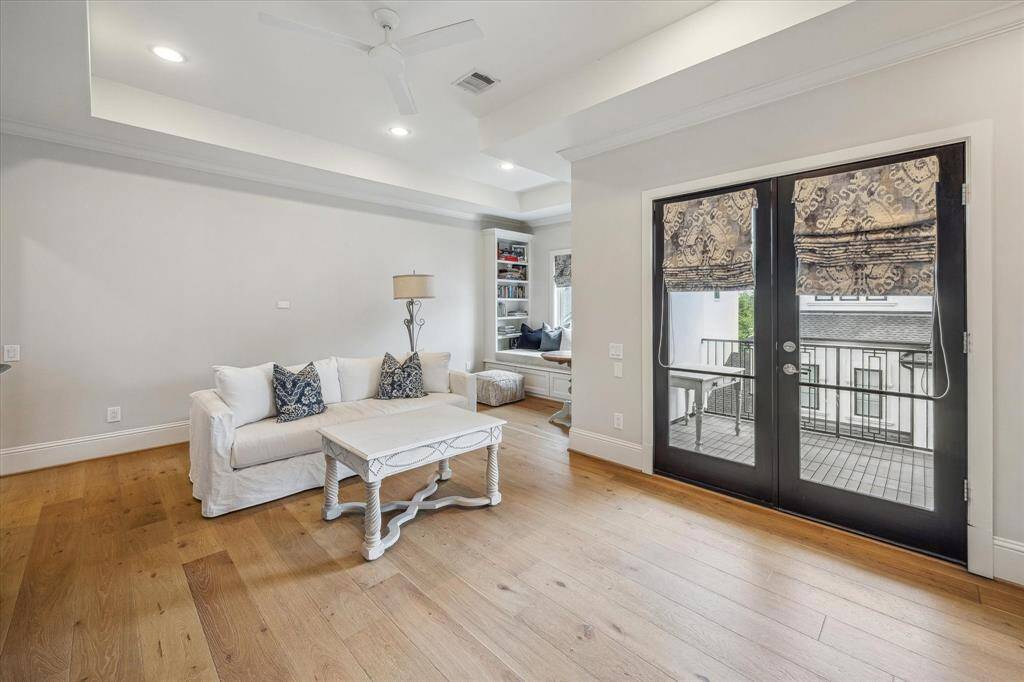 Another view of the game room and balcony access