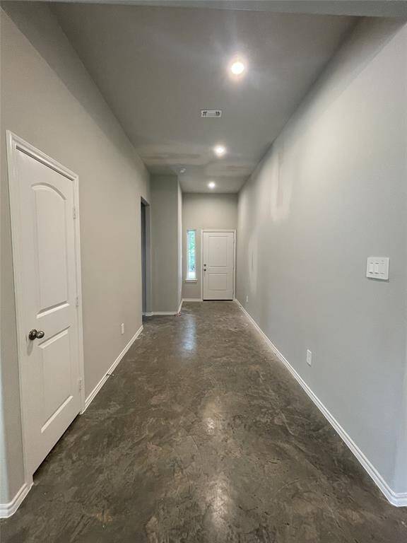 Spacious Grand Foyer Entry