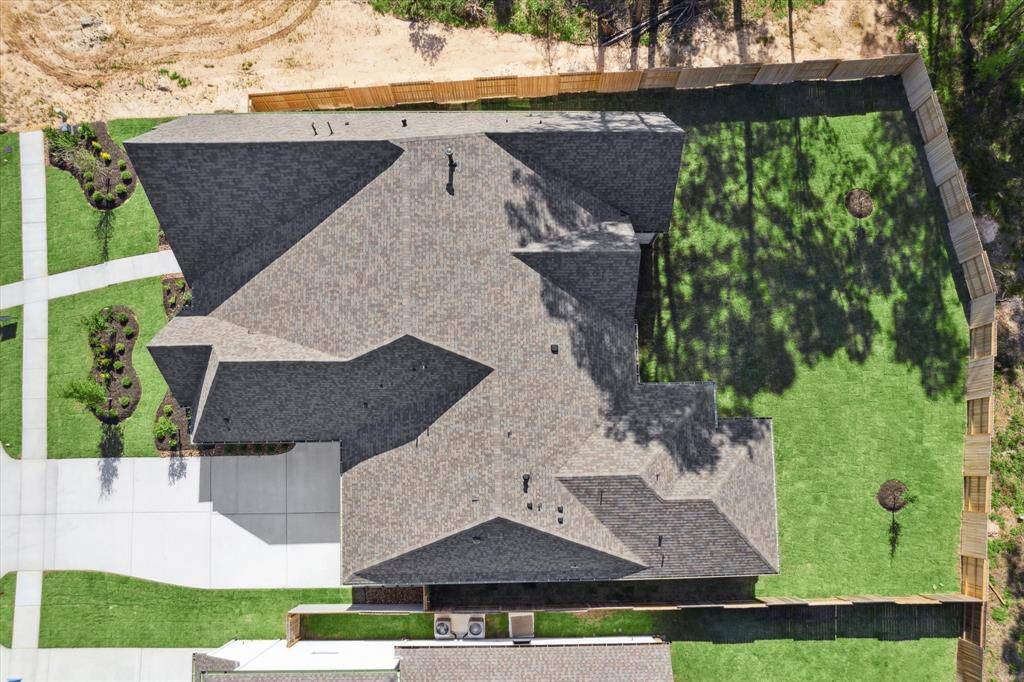 3,708 sq ft on a 12,900+ sq ft lot!