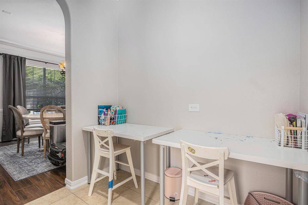 Butler's pantry area that is being utilized as a study space