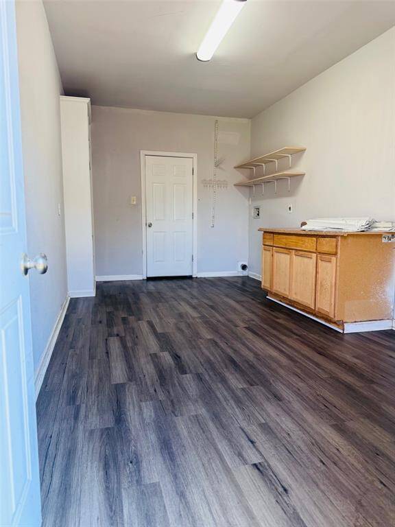 Enormous Laundry Room!!!