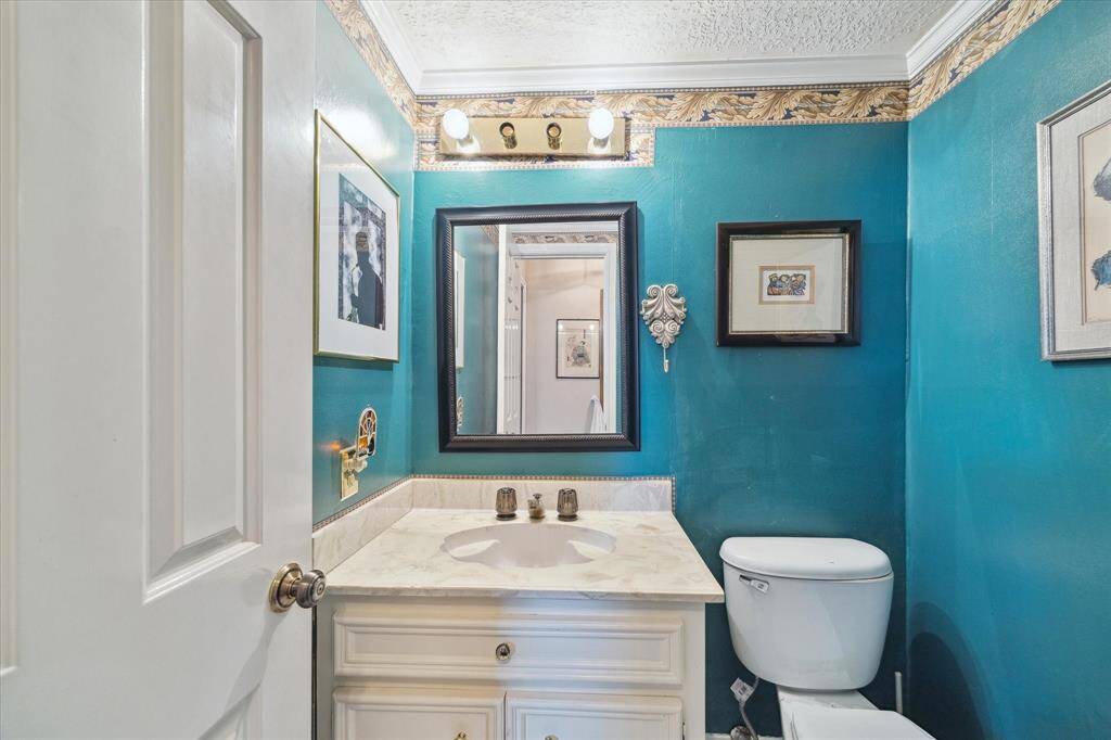 THE POWDER BATH IS ALSO ON THE FIRST FLOOR.