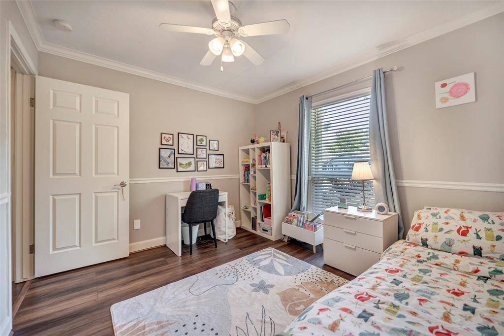 Secondary bedroom no. 2.