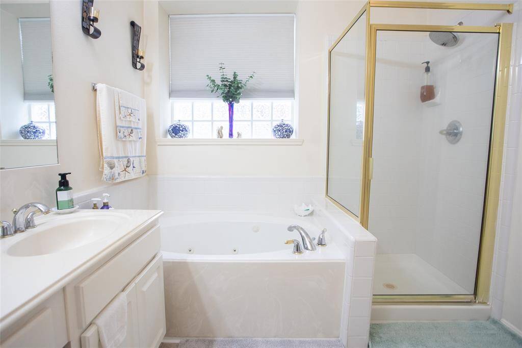 More details of the Primary Bath.