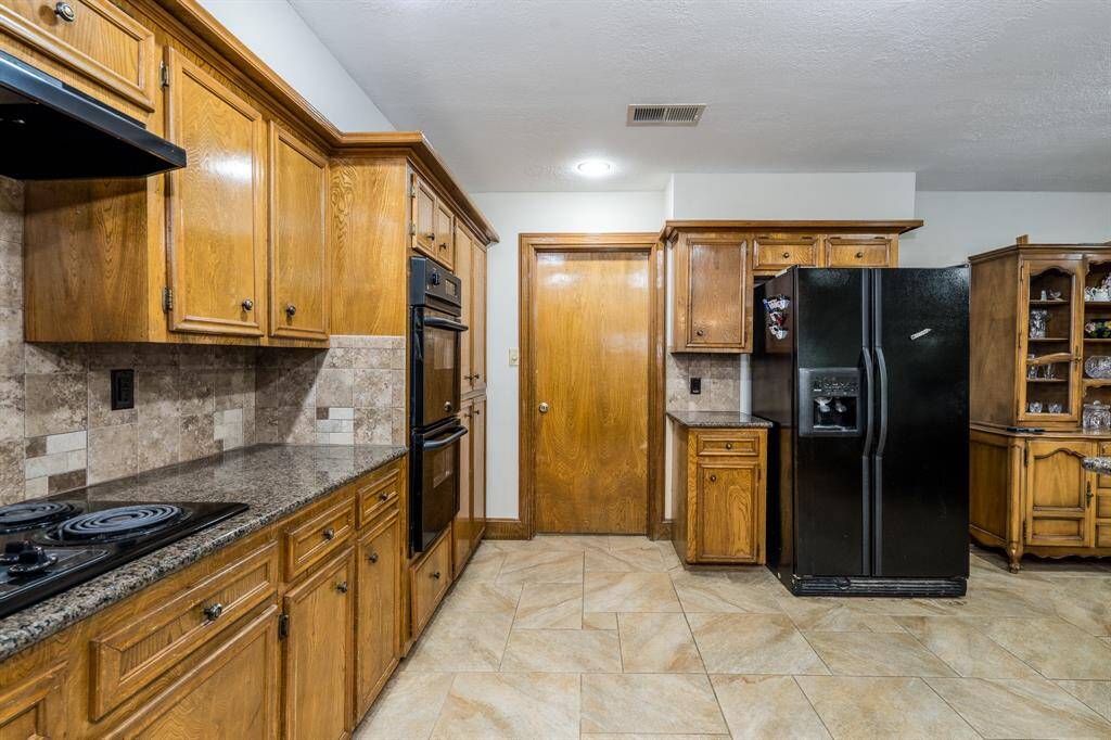 Wide open kitchen for the parties you'll be hosting.