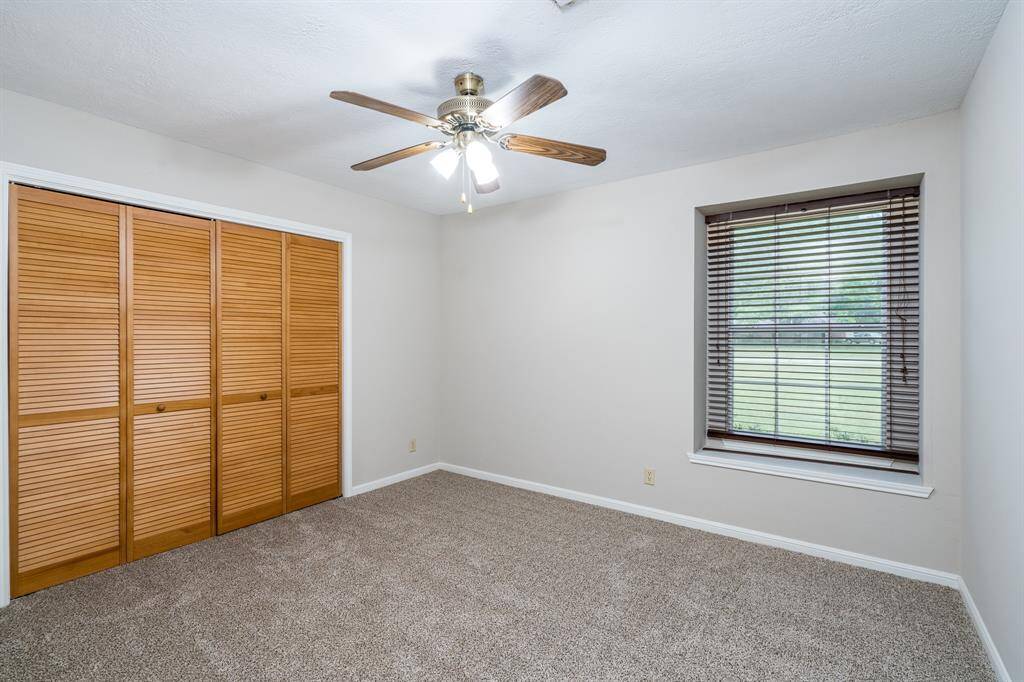 All of the other bedrooms have just had carpet installed.