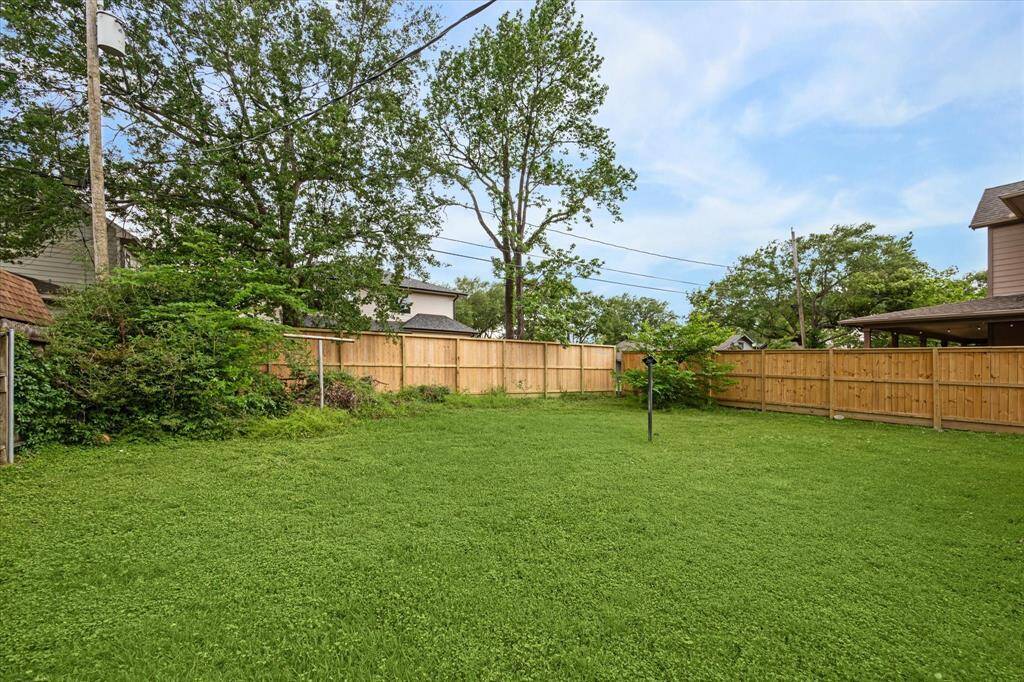 Another angle of the backyard.