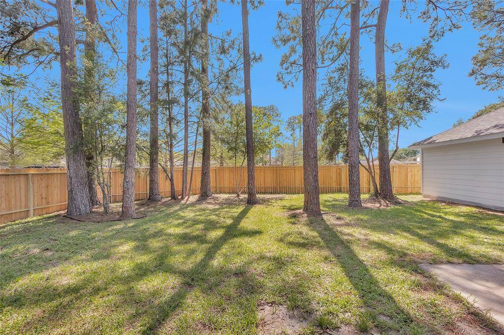 Charming brick home nestled in a serene neighborhood, surrounded by lush greenery and mature trees. Enjoy peaceful walks along the scenic pathway and embrace the tranquil atmosphere. Ideal for those seeking a perfect blend of nature and convenience.
