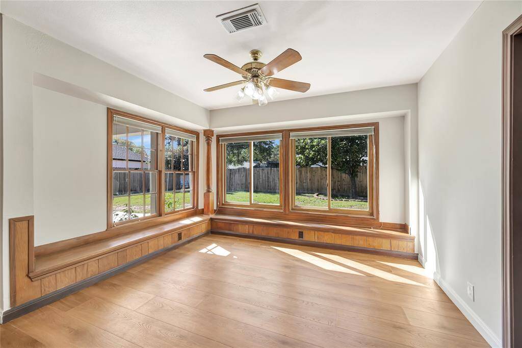 Breakfast Room With Built-In Seating