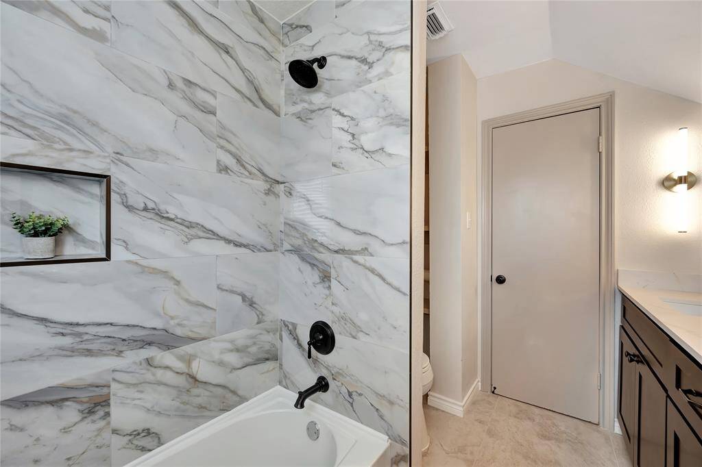 Beautiful Tile with Niche