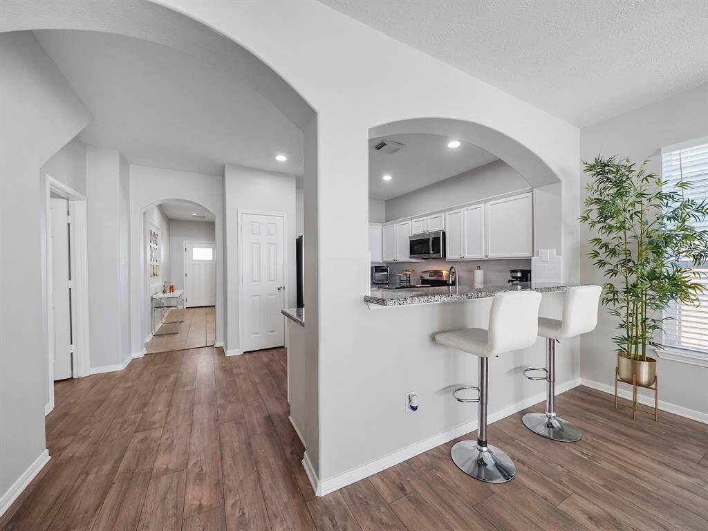 Kitchen Bar