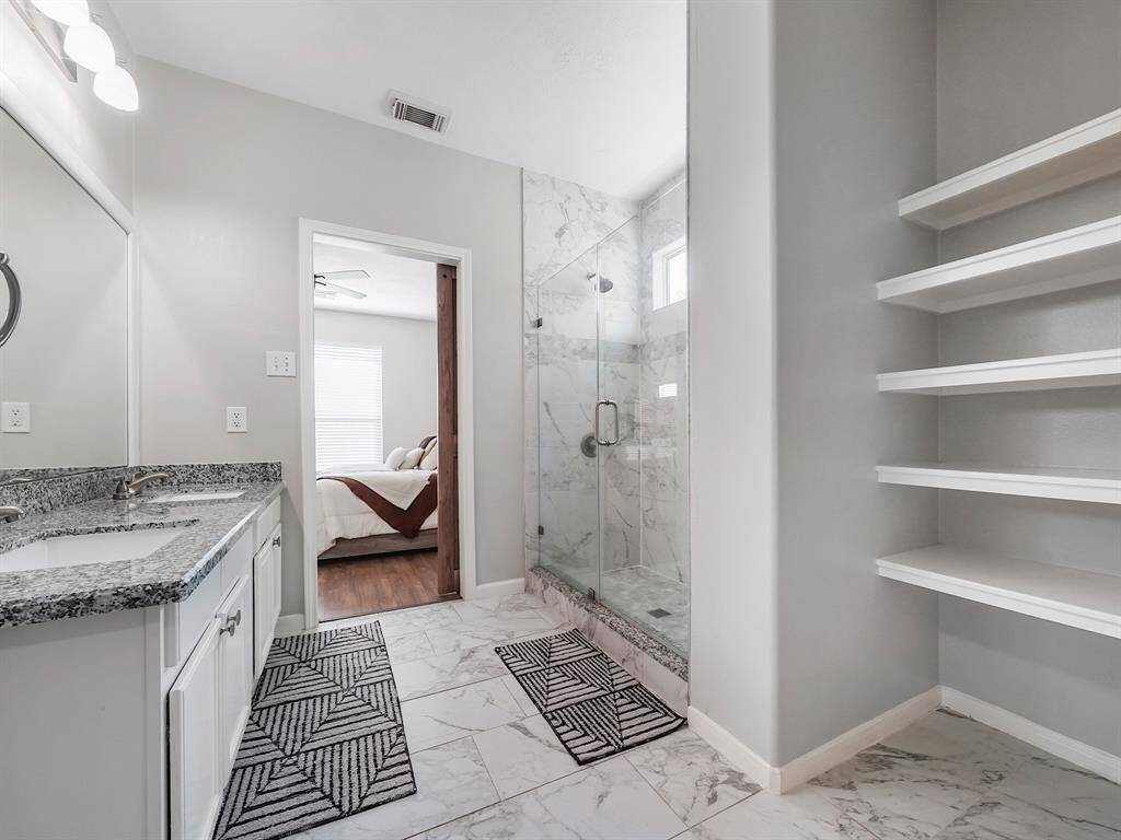 Primary bath