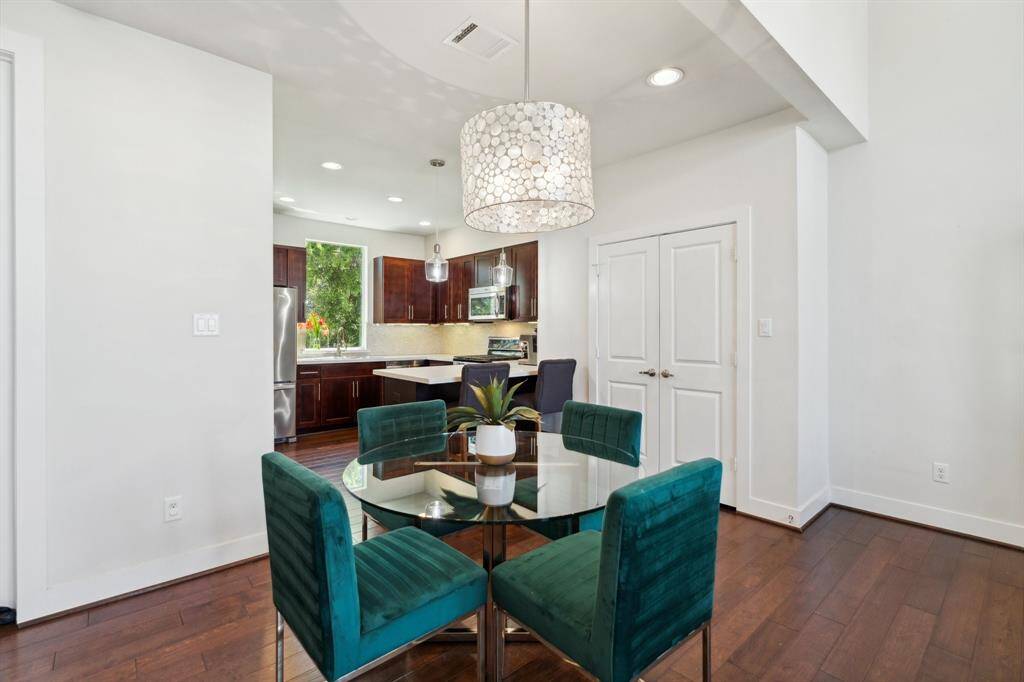 Beautiful views of private greenspace from your kitchen windows. Enjoy the nature and birds.
