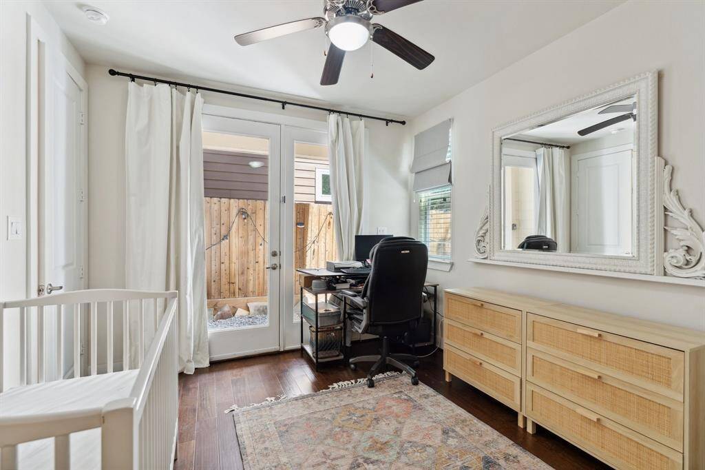 3rd bedroom suite has a full bath.