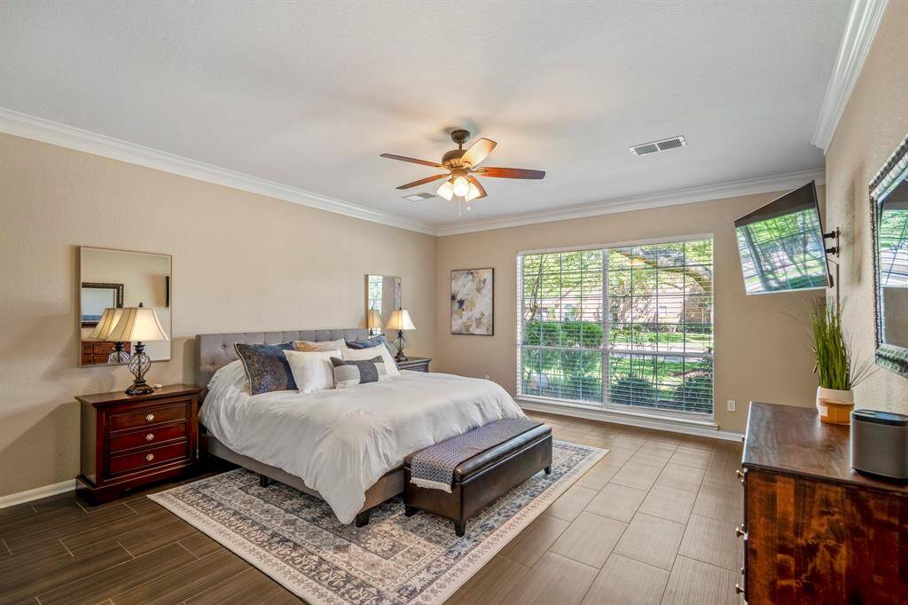 Spacious Primary Suite