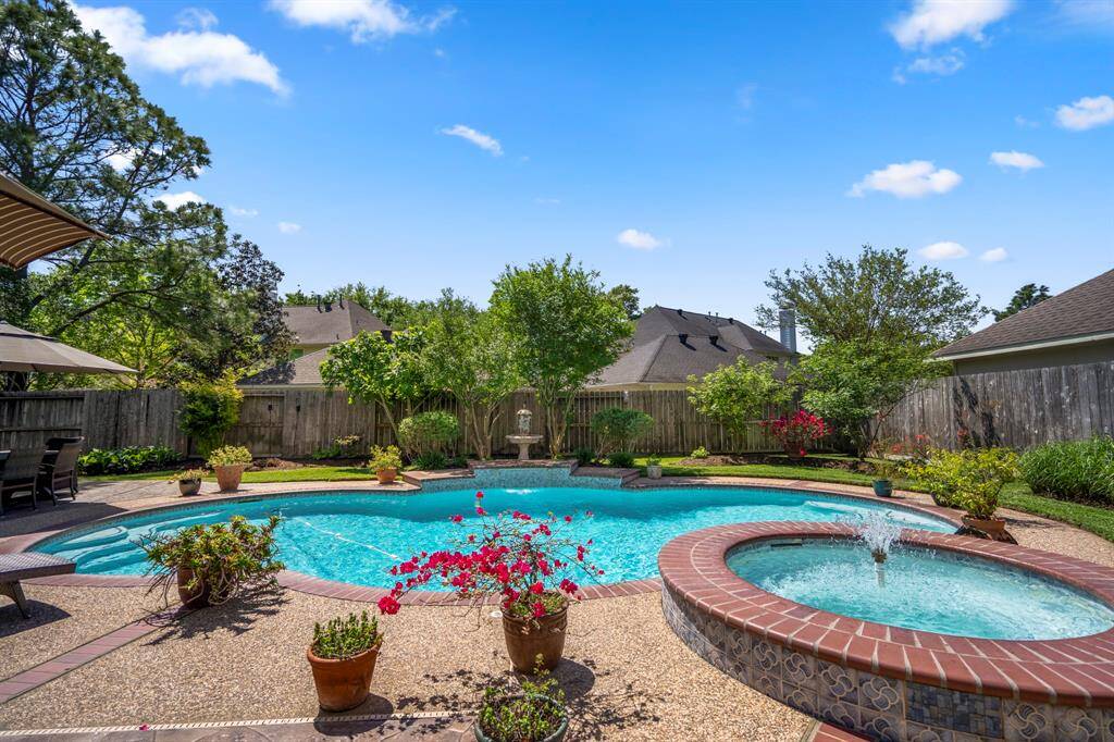 Stunning Landscaping!