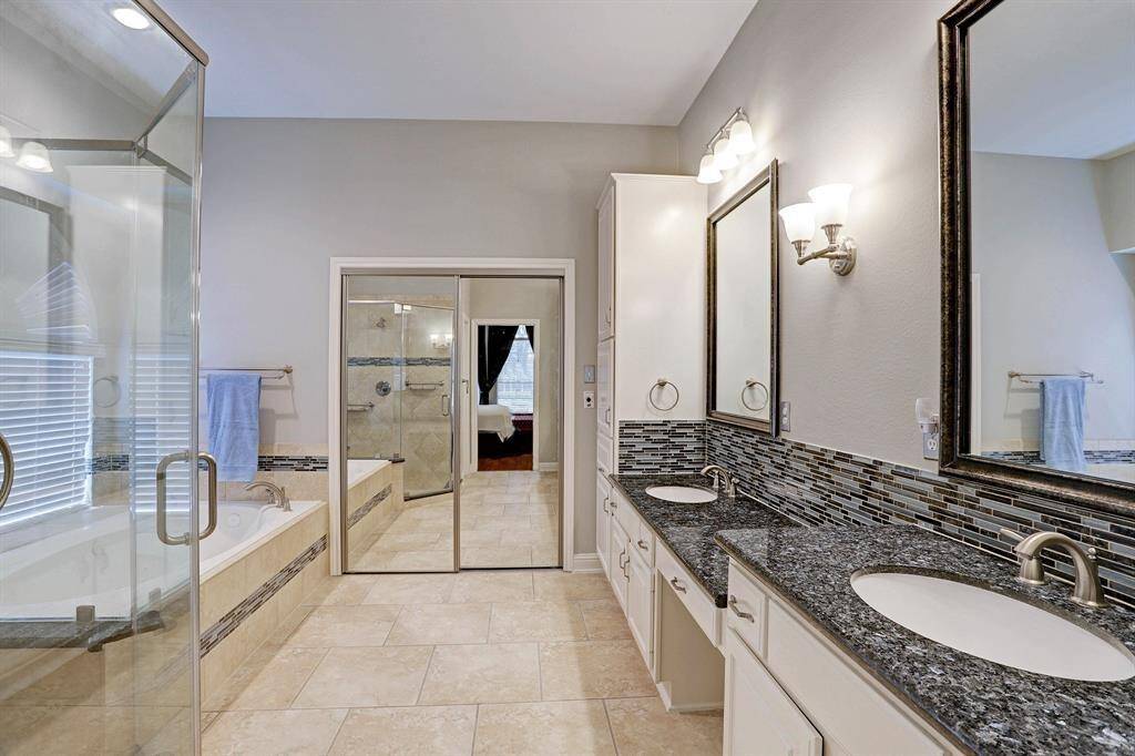 Walking-in master closet with enough rooms