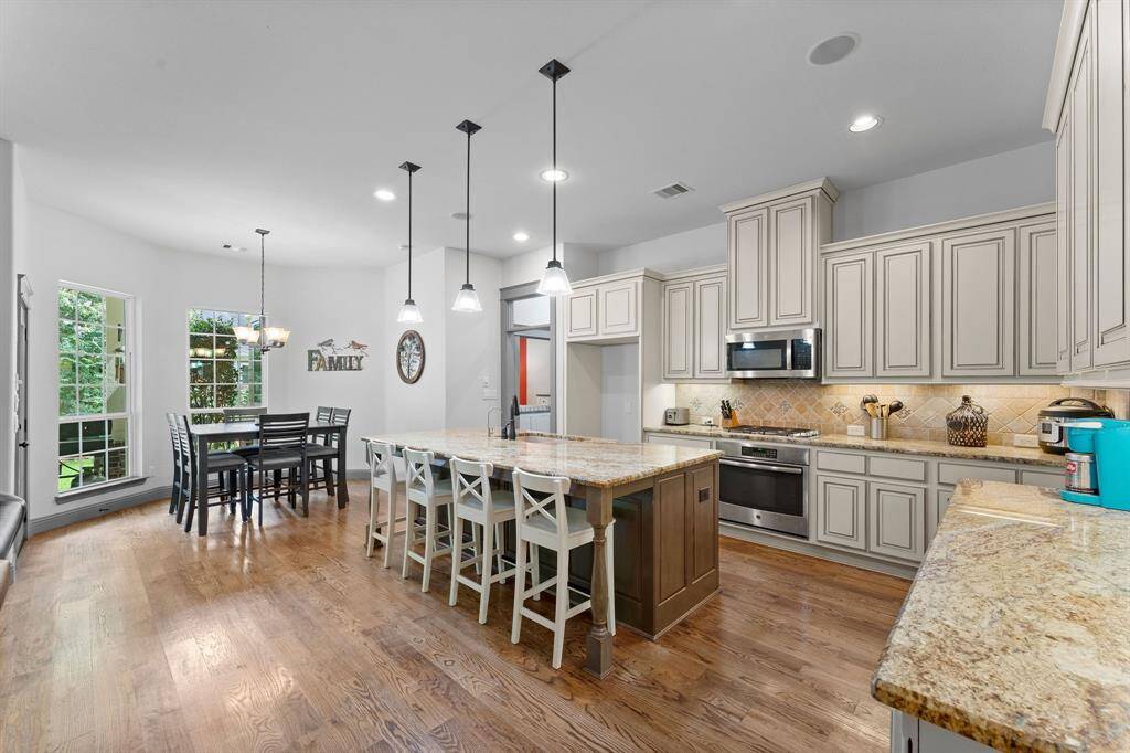 Breakfast area off the kitchen