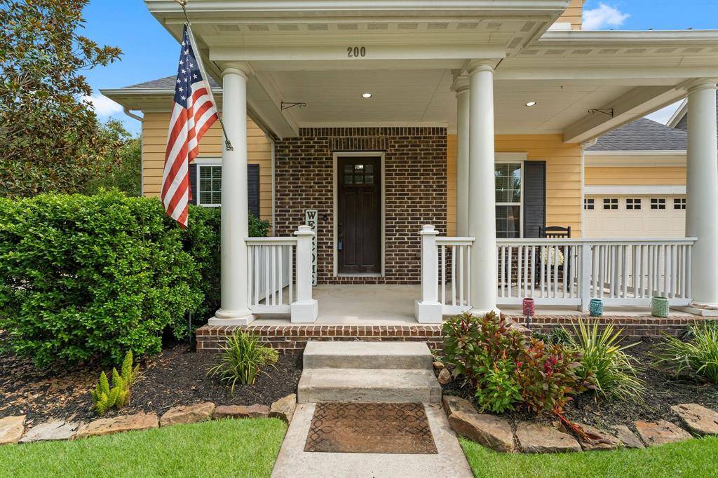 Great curb appeal