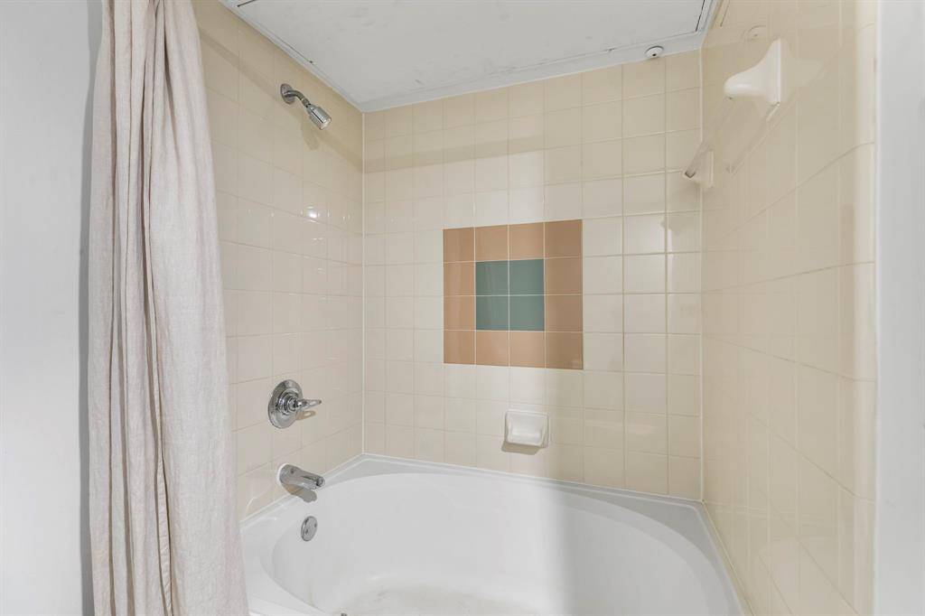 Large soaking tub to unwind after a long day.