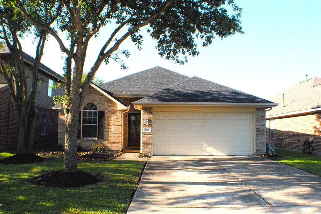 2110 Acorn Glen Trail... Welcome home!