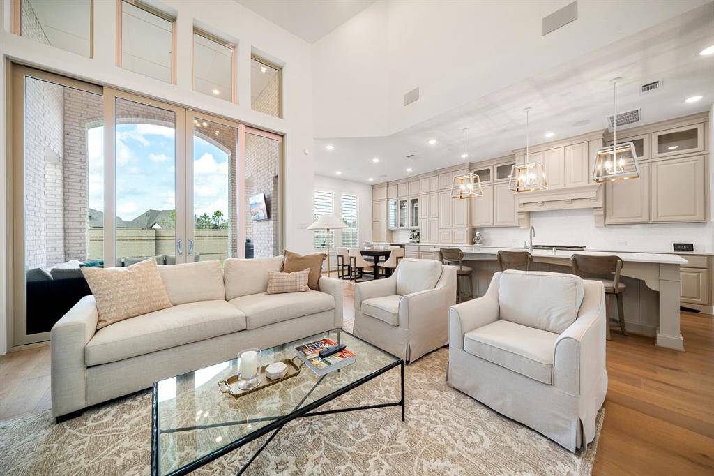 Open family room`