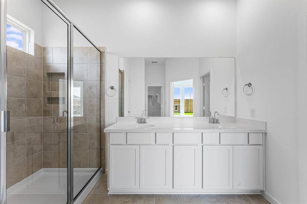 21911 Wycombe Terrace Way ~ Ready Now